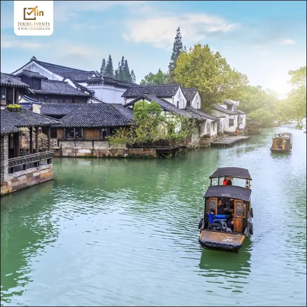 Tour đi nước ngoài giá rẻ đến Cổ Trấn, Trung Quốc được Vin Tours & Events phân phối