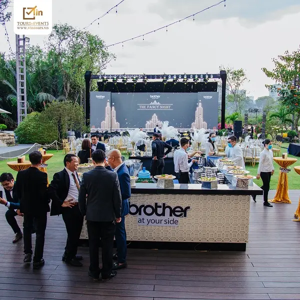 H&igrave;nh ảnh c&ocirc;ng ty tổ chức tất ni&ecirc;n chuy&ecirc;n nghiệp tại TP.HCM