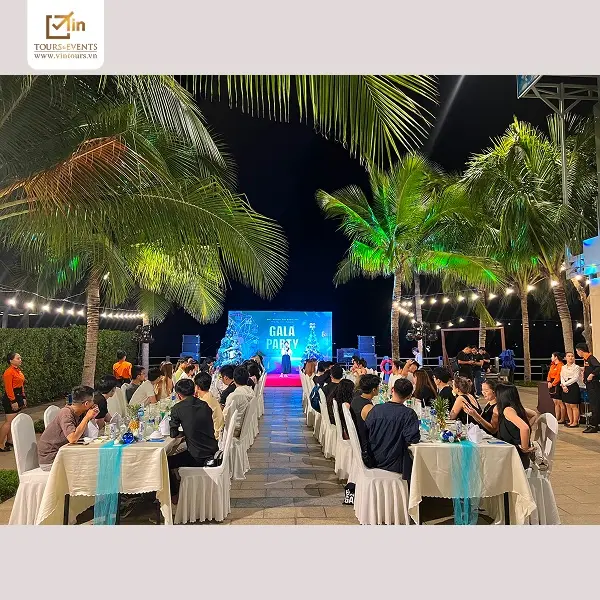 Dịch vụ trọn g&oacute;i hỗ trợ tổ chức party cuối năm A-Z