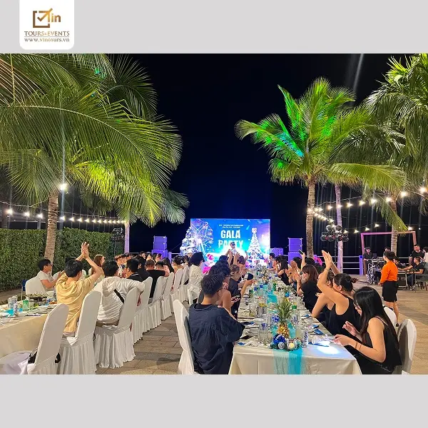 Giải ph&aacute;p trọn g&oacute;i cho doanh nghiệp tổ chức party cuối năm