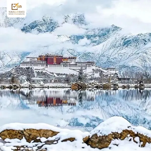 Tour du lịch d&agrave;nh cho gia đ&igrave;nh với lịch tr&igrave;nh kh&aacute;m ph&aacute; T&acirc;y Tạng