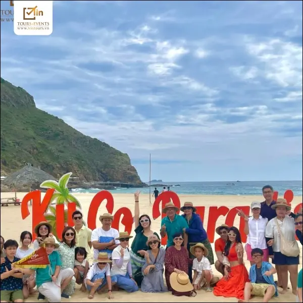  Đi biển theo tour trọn gói thường có các hoạt động dưới nước hấp dẫn